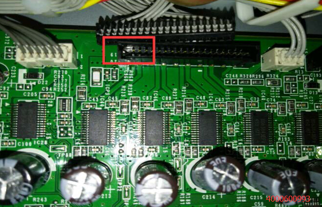 黑色碳粉供應(yīng)馬達(dá)的排線插口針腳歪斜-科頤辦公